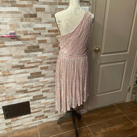 Laundry By Shelli Segal Pink and Gold Asymmetrical Dress - Picture 13 of 16